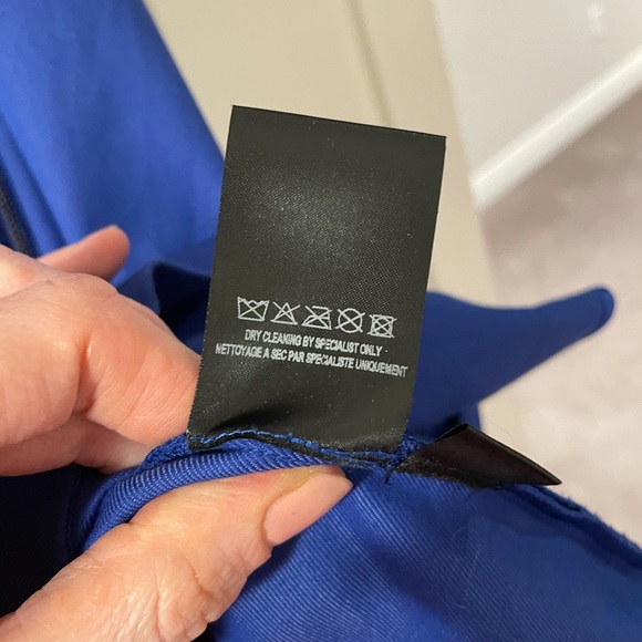 Zippered adjustable dress - Picture 7 of 11